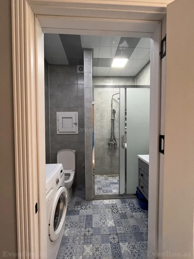 Satılır 2 otaqlı Mənzil Köhnə tikili 65 m² İnşaatçılar m. - şəkil 14