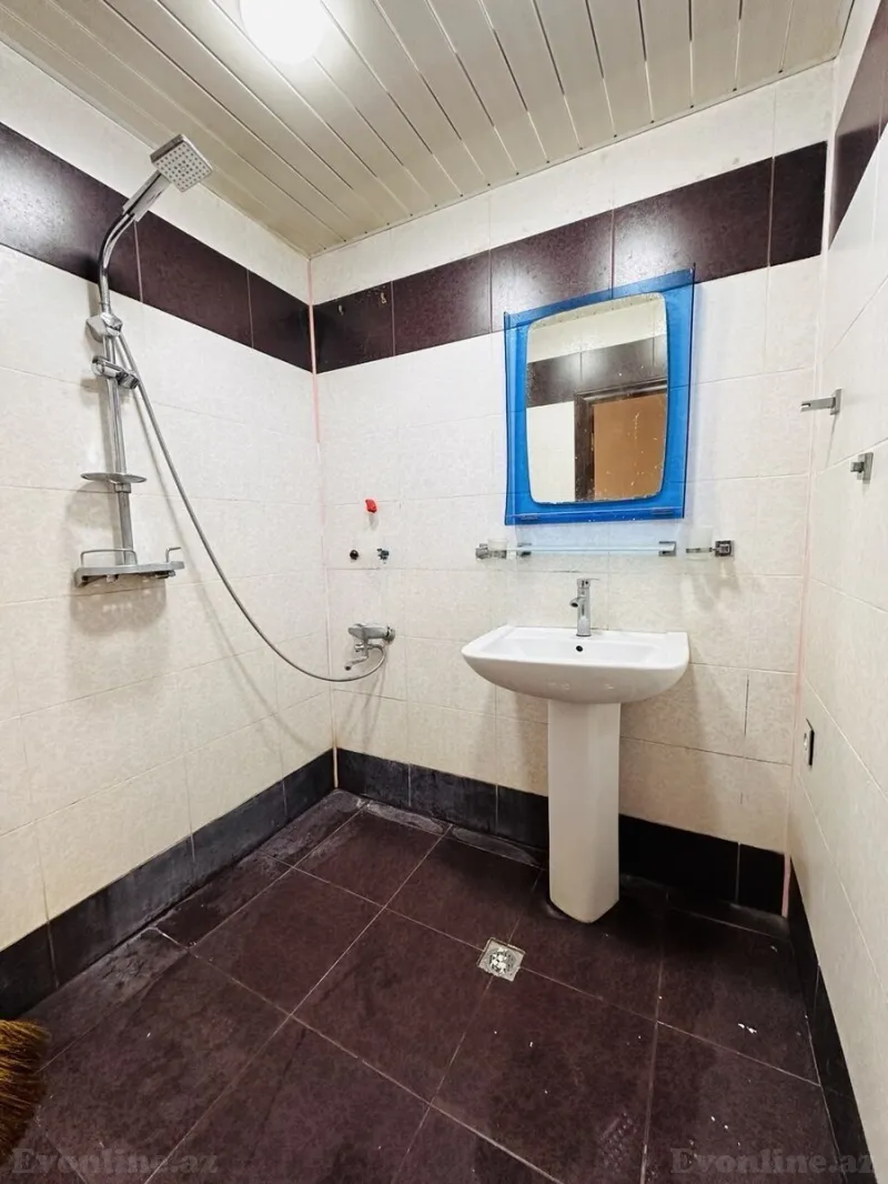 Kirayə verilir 3 otaqlı Mənzil Köhnə tikili 85 m² Elmlər Akademiyası m. - şəkil 7