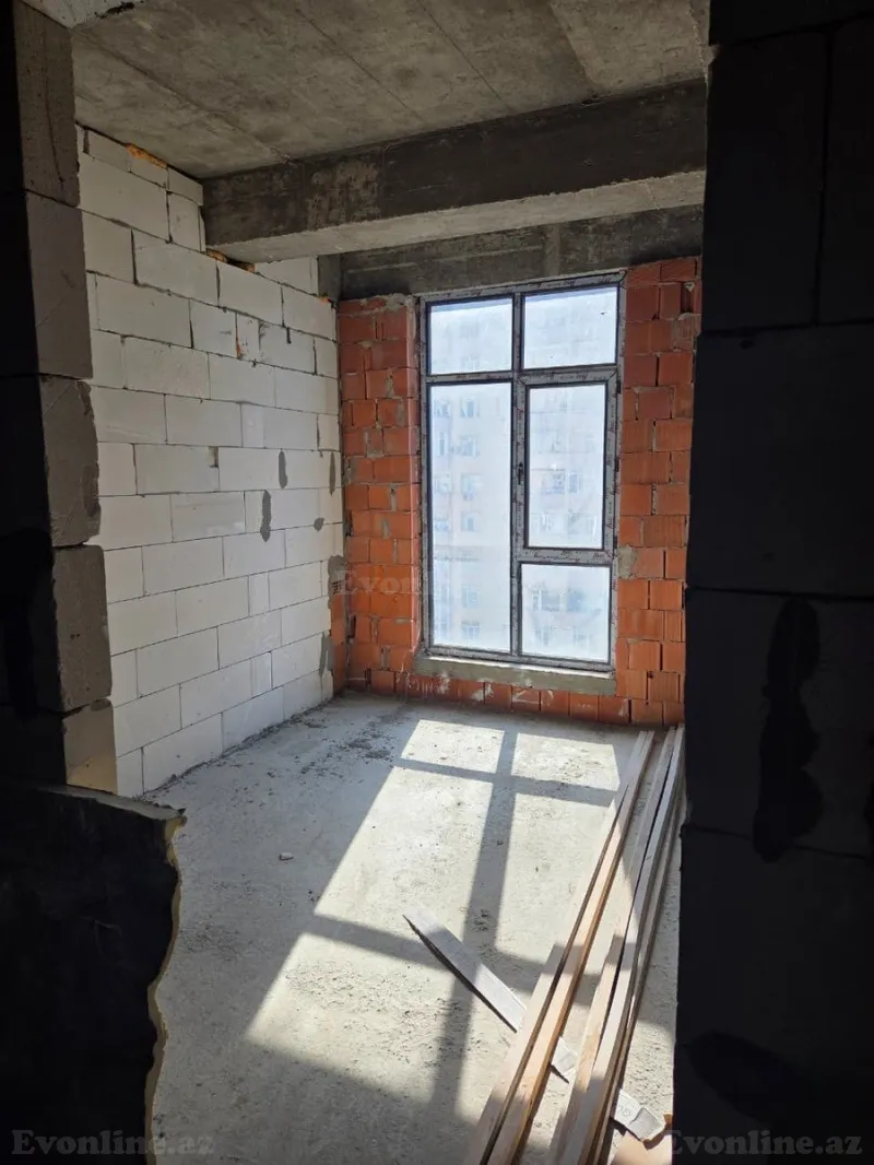Satılır 3 otaqlı Mənzil Yeni tikili 90 m² Qara Qarayev m. - şəkil 4