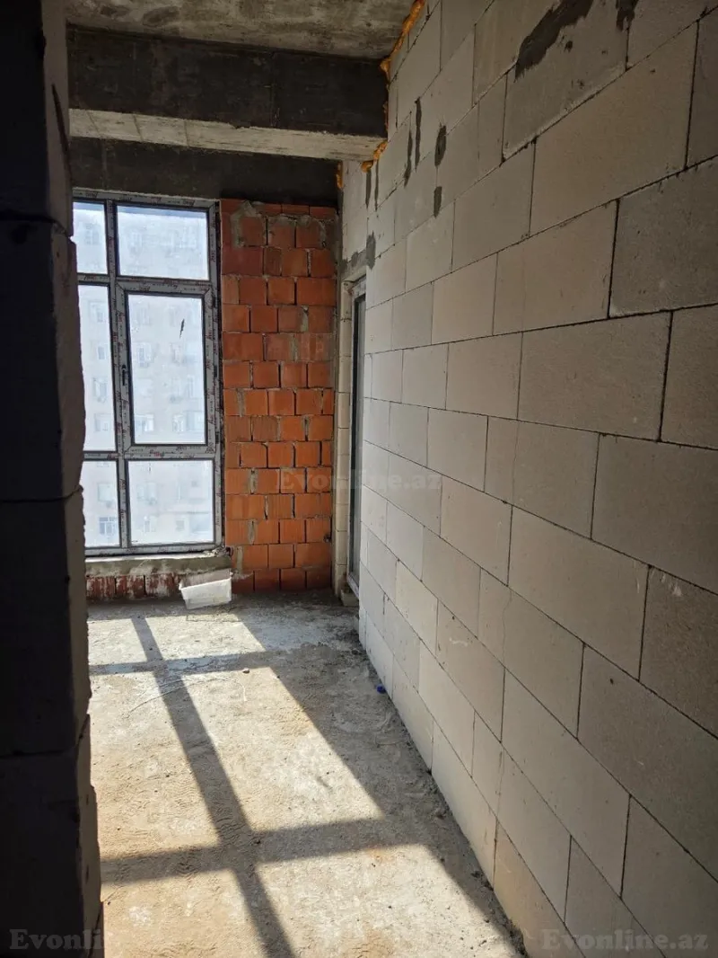 Satılır 3 otaqlı Mənzil Yeni tikili 90 m² Qara Qarayev m. - şəkil 6