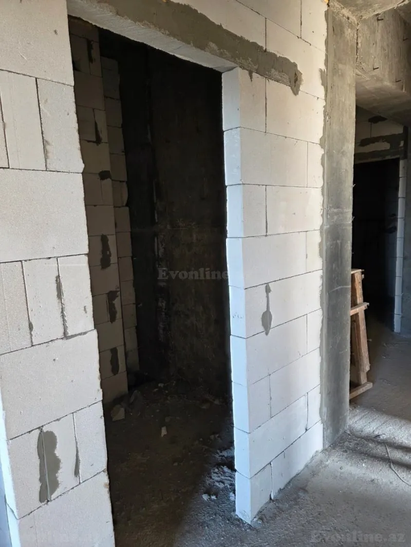Satılır 3 otaqlı Mənzil Yeni tikili 90 m² Qara Qarayev m. - şəkil 7