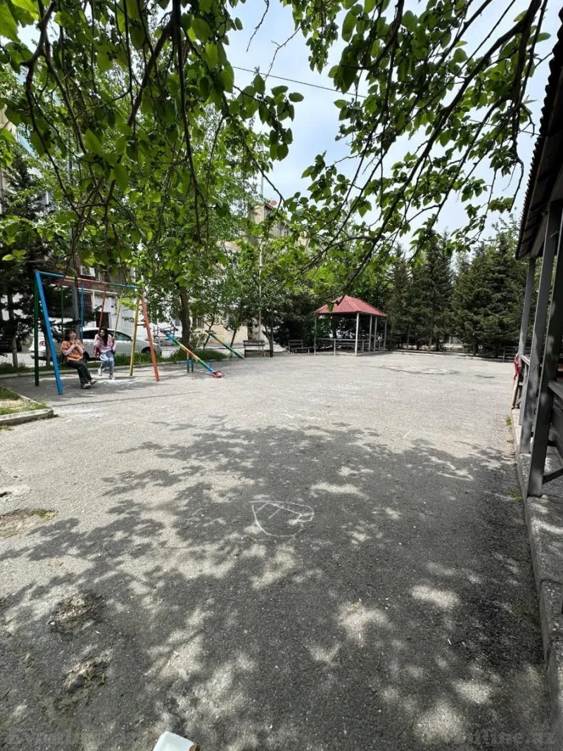 Kirayə verilir 2 otaqlı Mənzil Köhnə tikili 50 m² Elmlər Akademiyası m. - şəkil 15