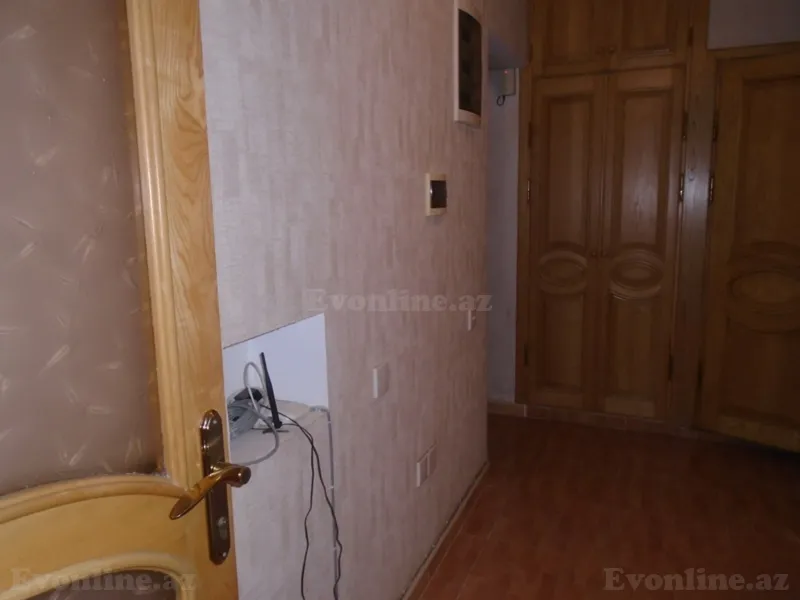 Kirayə verilir 3 otaqlı Mənzil Köhnə tikili 55 m² Elmlər Akademiyası m. - şəkil 15