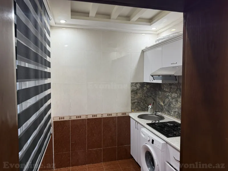 Satılır 2 otaqlı Mənzil Köhnə tikili 55 m² 20 Yanvar m. - şəkil 17