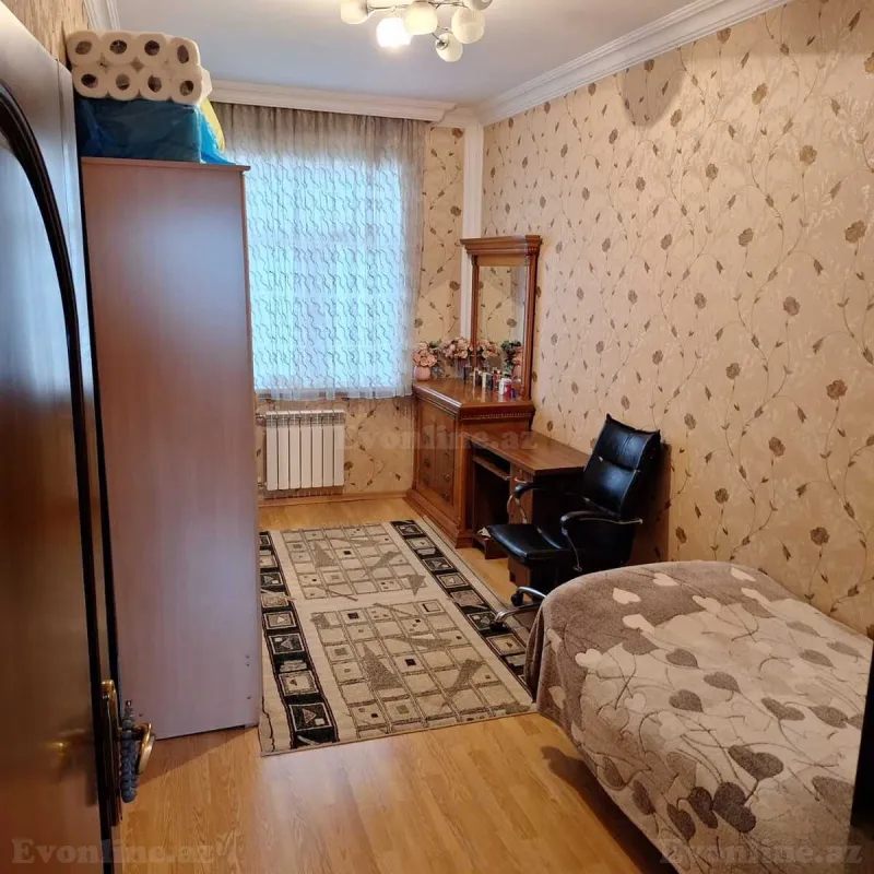 Satılır 2 otaqlı Mənzil Köhnə tikili 60 m² Gənclik m. - şəkil 4