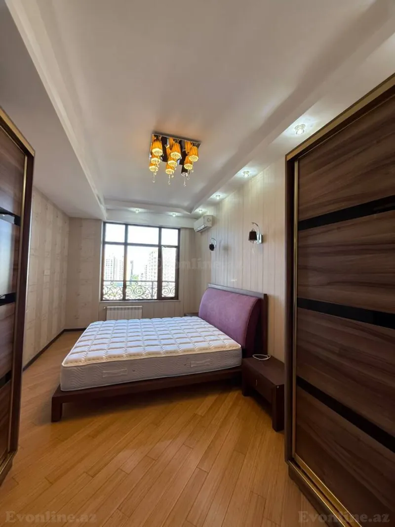 4 otaqlı Mənzil 170 m² 28 May m. Kirayə verilir