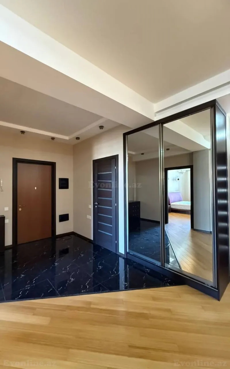 Kirayə verilir 4 otaqlı Mənzil Yeni tikili 170 m² 28 May m. - şəkil 12