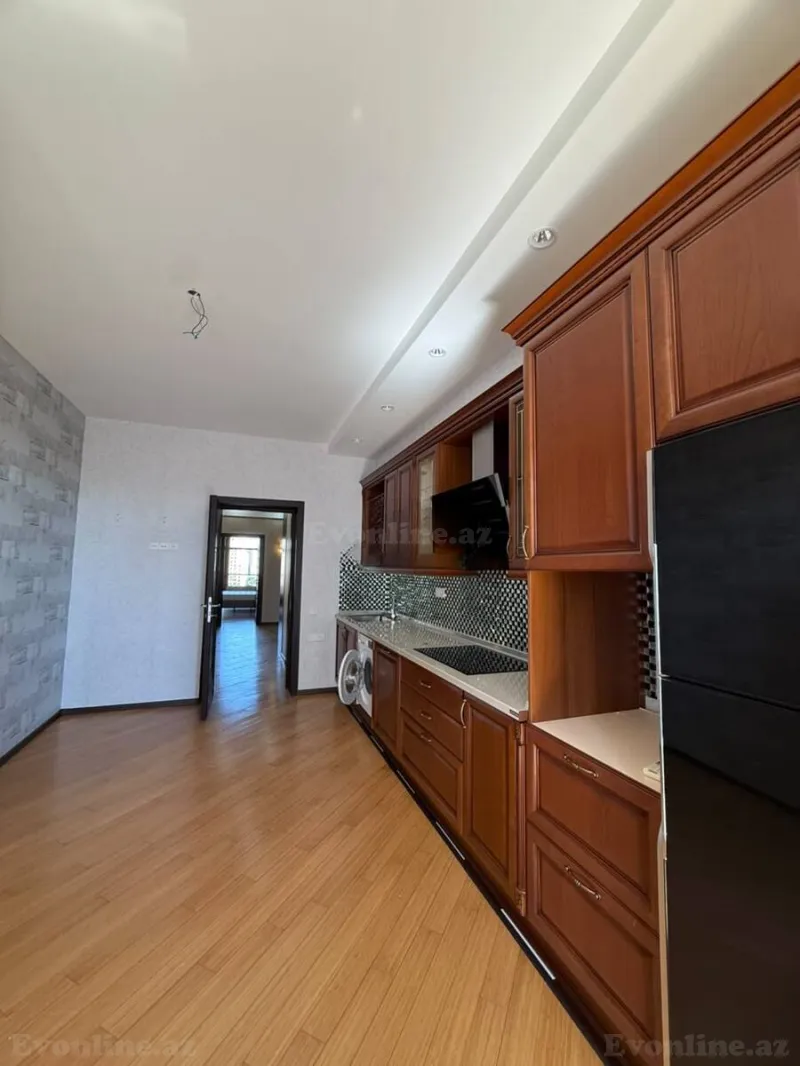 Kirayə verilir 4 otaqlı Mənzil Yeni tikili 170 m² 28 May m. - şəkil 18