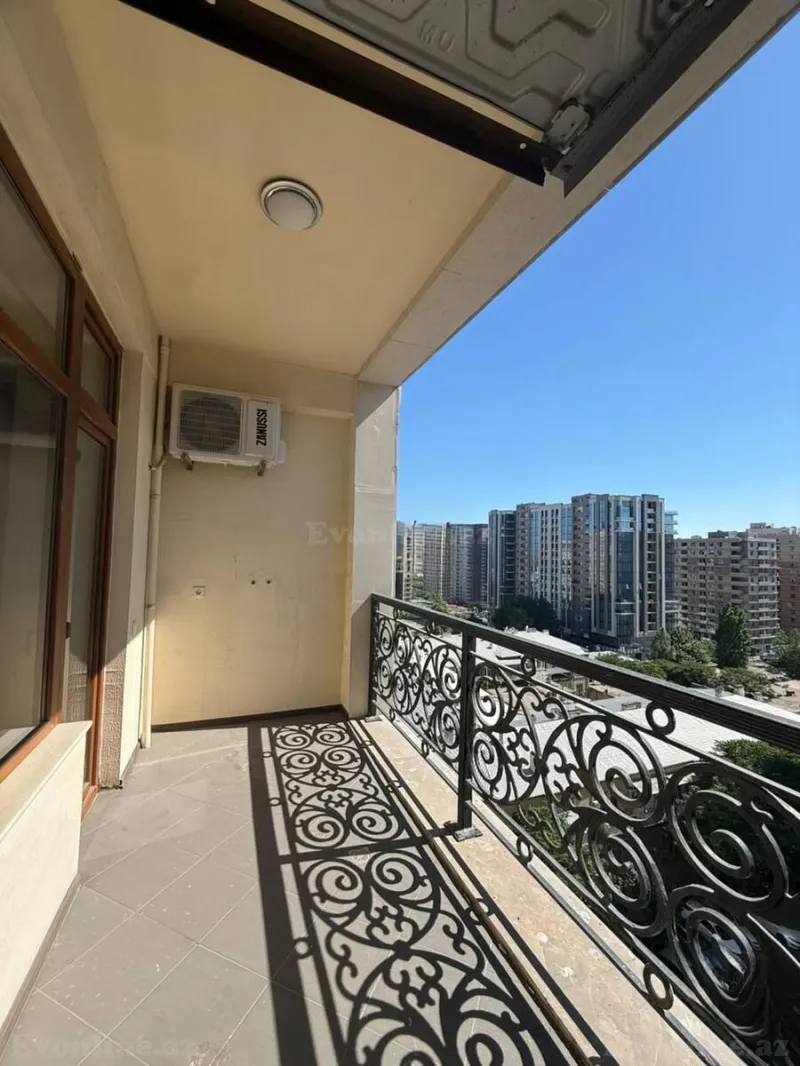 Kirayə verilir 4 otaqlı Mənzil Yeni tikili 170 m² 28 May m. - şəkil 27