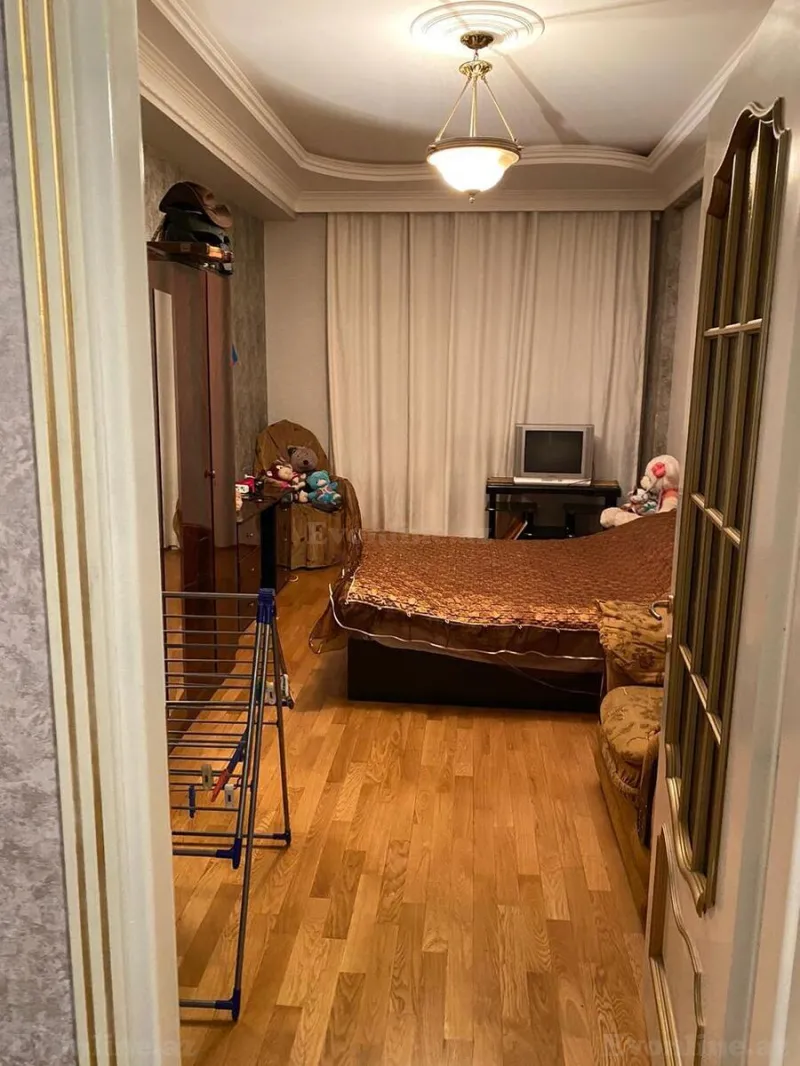 Kirayə verilir 3 otaqlı Mənzil Yeni tikili 150 m² Nizami m. - şəkil 6