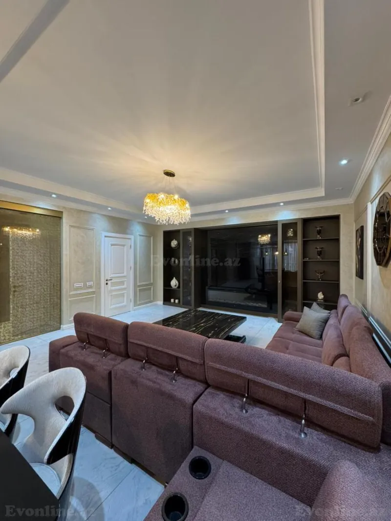 Kirayə verilir 4 otaqlı Mənzil Yeni tikili 160 m² Elmlər Akademiyası m.