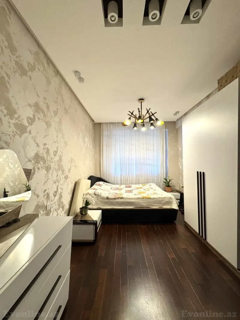 Satılır 4 otaqlı Mənzil Yeni tikili 138 m² Həzi Aslanov m. - şəkil 5