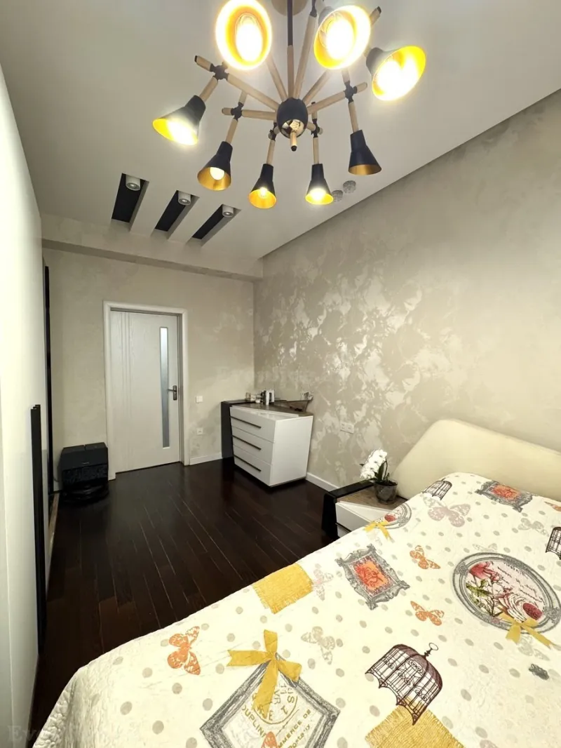 Satılır 4 otaqlı Mənzil Yeni tikili 138 m² Həzi Aslanov m. - şəkil 6