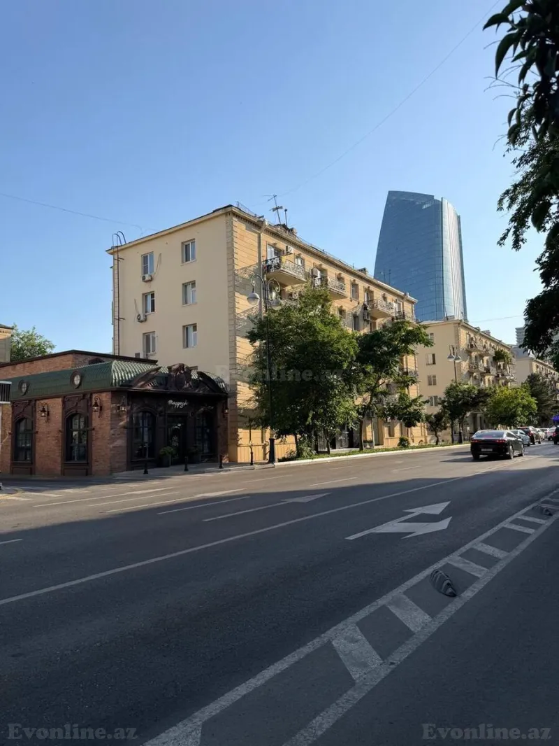 2 otaqlı Mənzil 45 m² Xətai r. Satılır