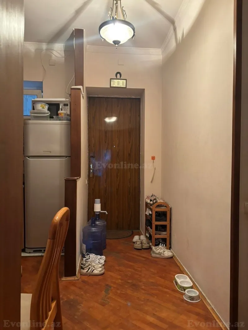 Kirayə verilir 2 otaqlı Mənzil Köhnə tikili 42 m² Səbail r. - şəkil 2