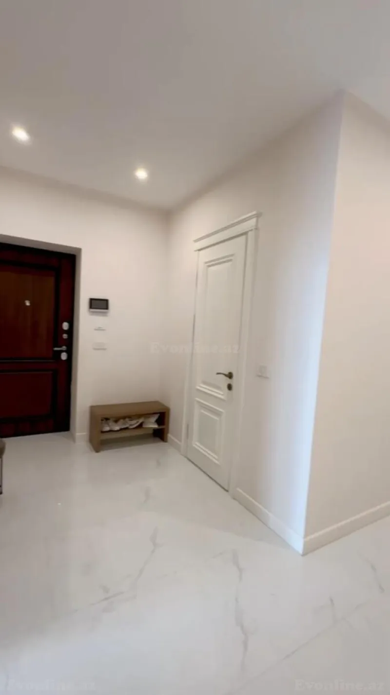 Kirayə verilir 3 otaqlı Mənzil Yeni tikili 130 m² Xətai r. - şəkil 2