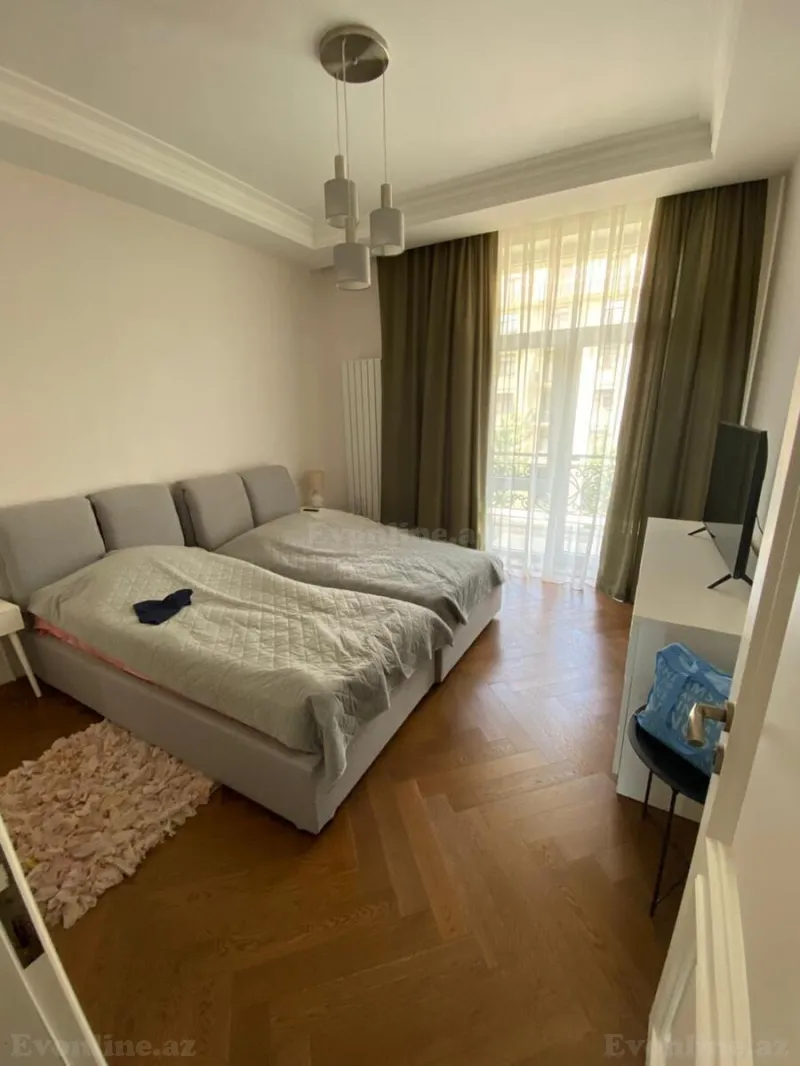 Kirayə verilir 3 otaqlı Mənzil Yeni tikili 130 m² Xətai r. - şəkil 7