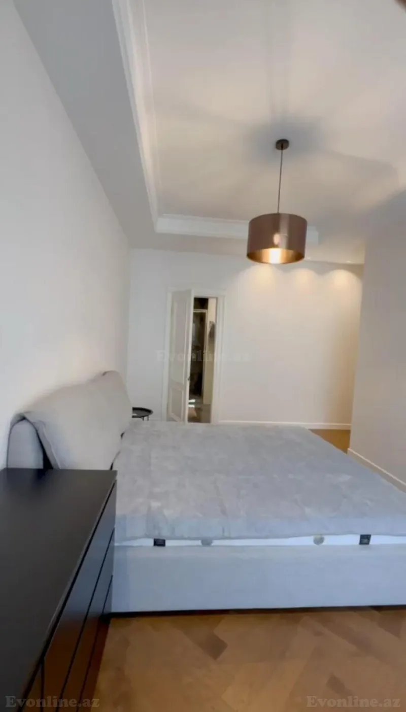 Kirayə verilir 3 otaqlı Mənzil Yeni tikili 130 m² Xətai r. - şəkil 13