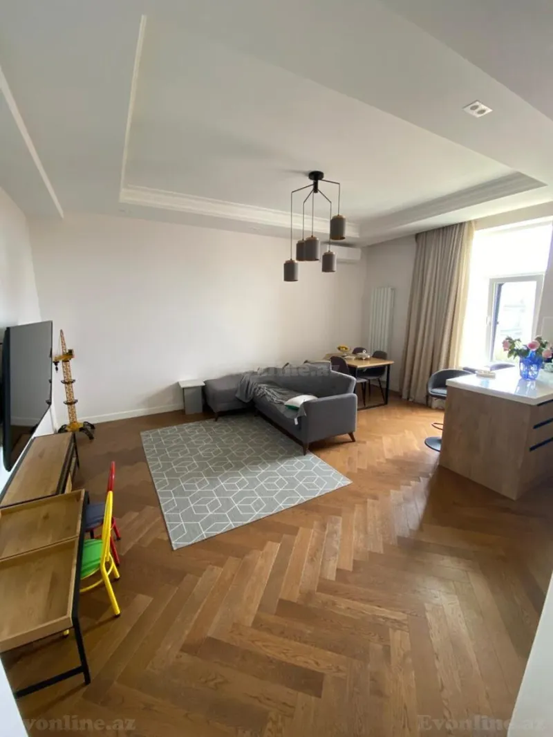 Kirayə verilir 3 otaqlı Mənzil Yeni tikili 130 m² Xətai r. - şəkil 17