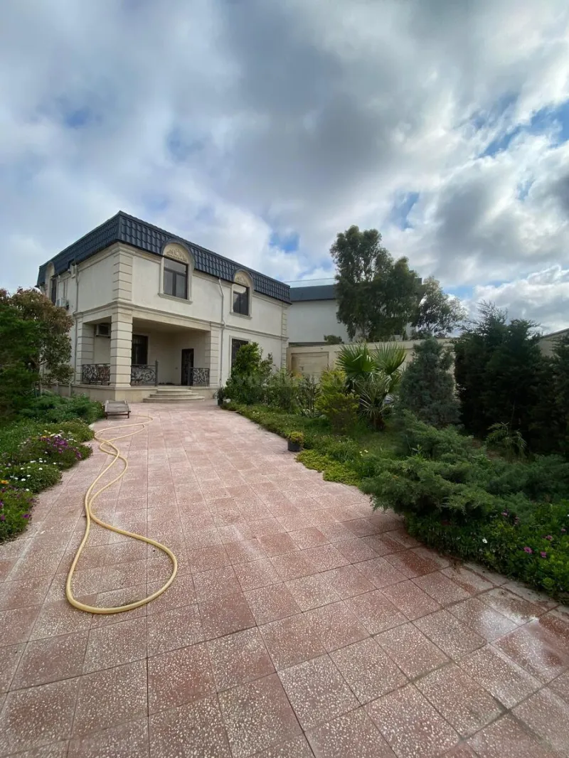 Kirayə verilir 4 otaqlı Həyət evi 200 m² Buzovna