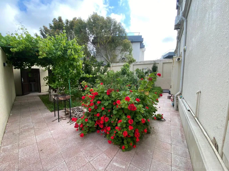 Kirayə verilir 4 otaqlı Həyət evi 200 m² Buzovna - şəkil 2