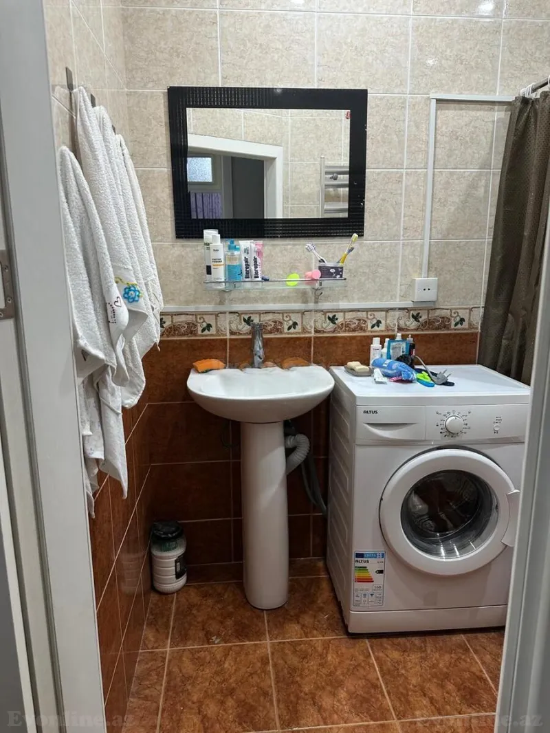 Satılır 2 otaqlı Mənzil Köhnə tikili 40.4 m² Elmlər Akademiyası m. - şəkil 15