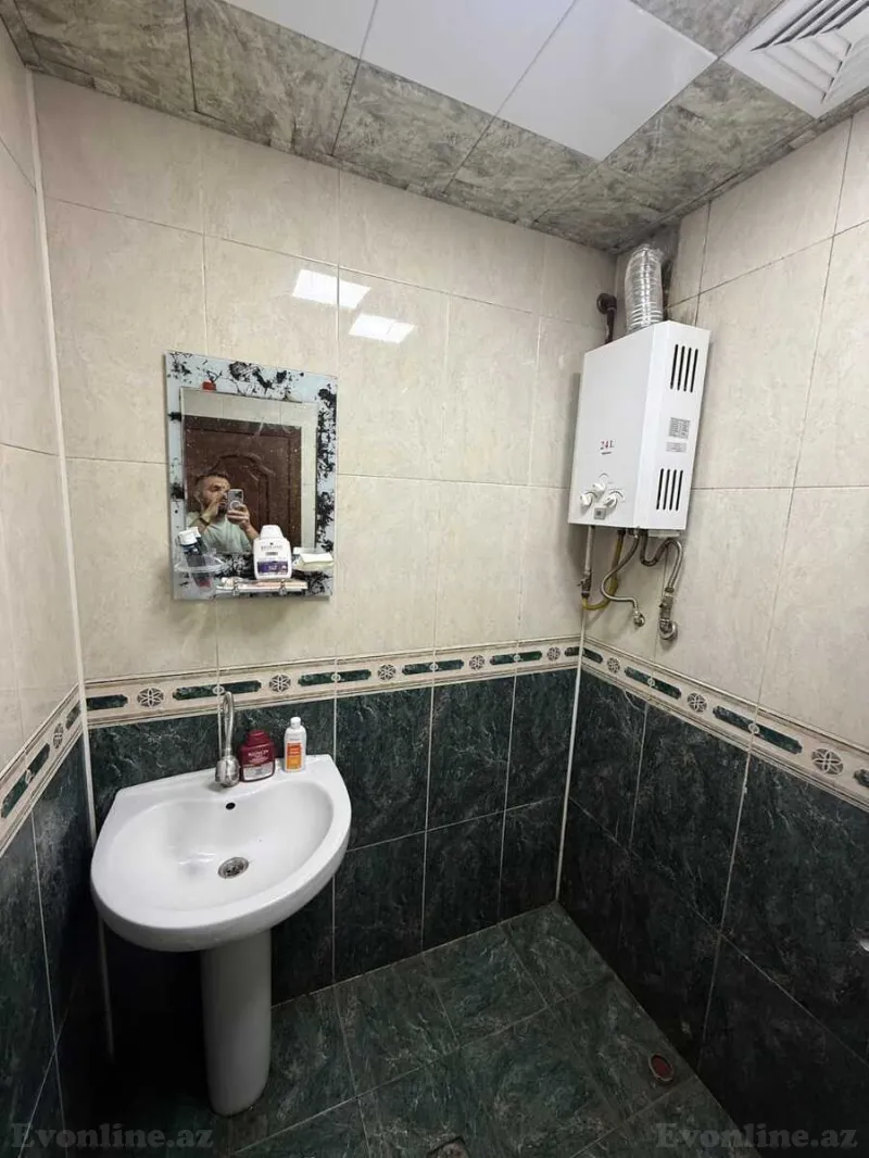 Satılır 2 otaqlı Mənzil Köhnə tikili 55 m² 20 Yanvar m. - şəkil 15
