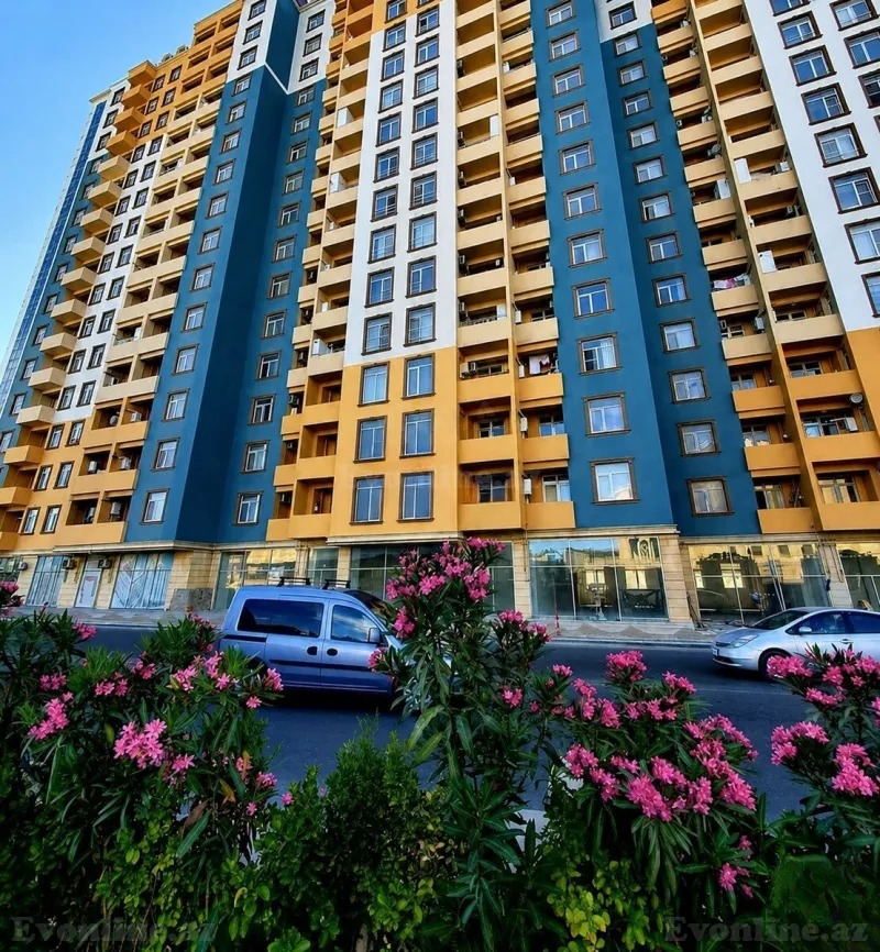 4 otaqlı Mənzil 81 m² Xalqlar Dostluğu m. Satılır