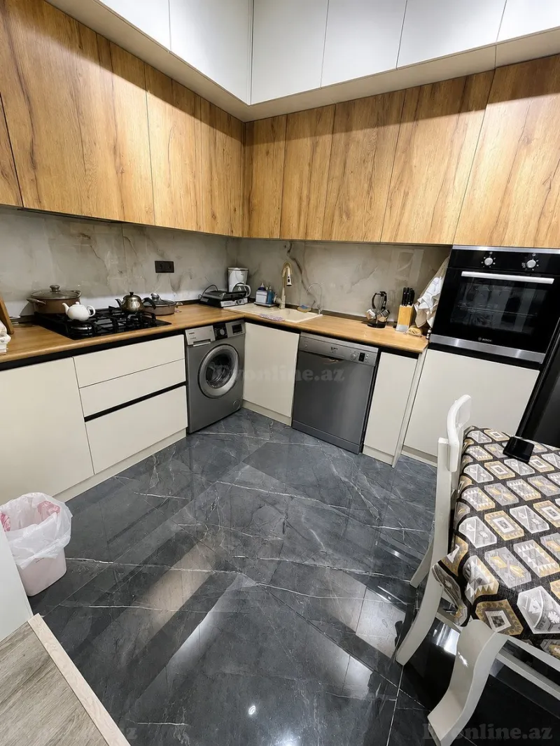 Satılır 4 otaqlı Mənzil Yeni tikili 81 m² Xalqlar Dostluğu m. - şəkil 3