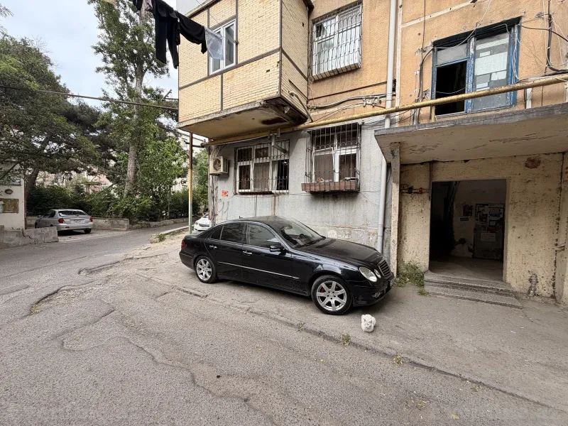 2 otaqlı Mənzil 41.3 m² Memar Əcəmi m. Satılır