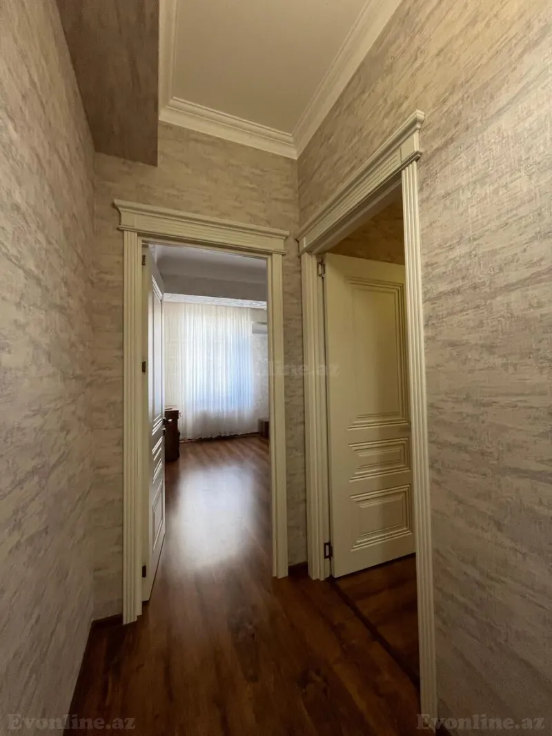 Kirayə verilir 3 otaqlı Mənzil Yeni tikili 155 m² İnşaatçılar m. - şəkil 16