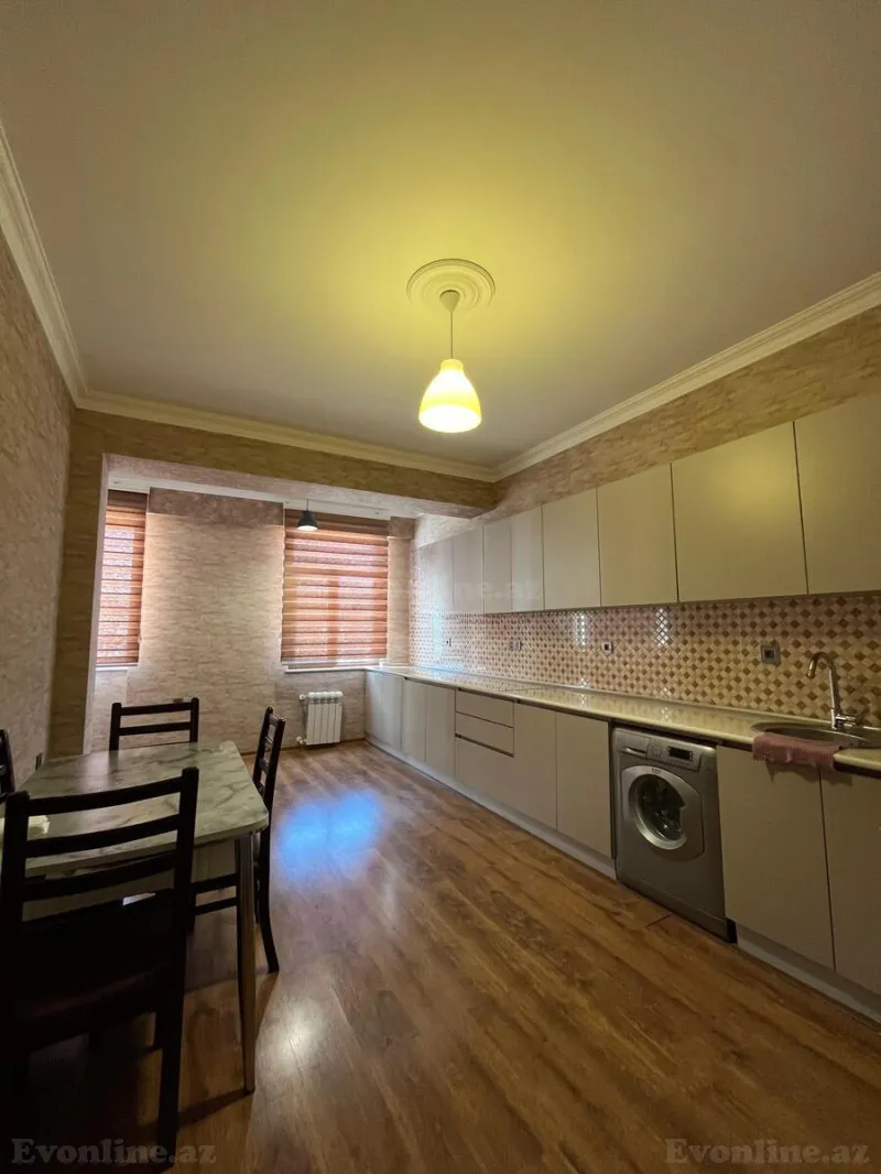 Kirayə verilir 3 otaqlı Mənzil Yeni tikili 155 m² İnşaatçılar m. - şəkil 17