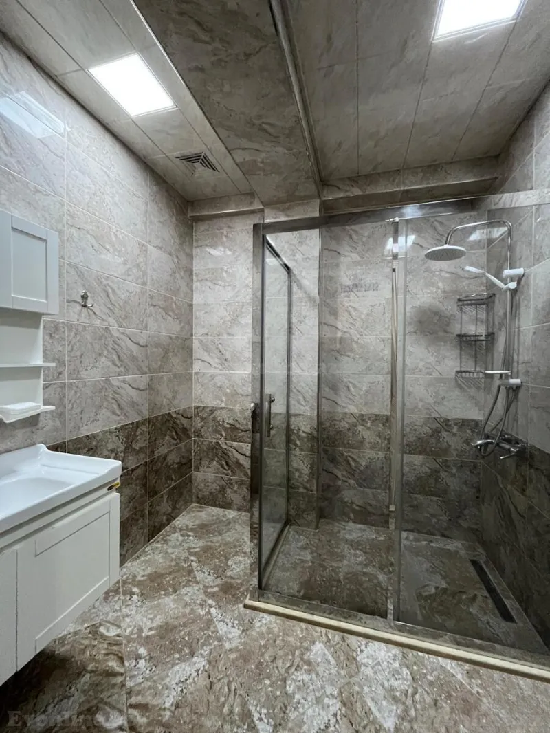 Kirayə verilir 3 otaqlı Mənzil Yeni tikili 155 m² İnşaatçılar m. - şəkil 22