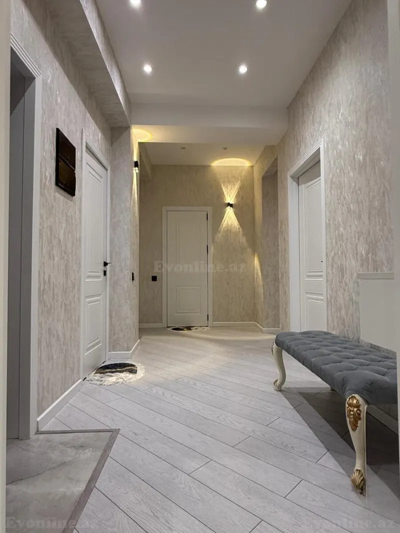 Satılır 4 otaqlı Mənzil Yeni tikili 135 m² Həzi Aslanov m. - şəkil 5
