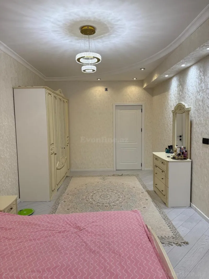 Satılır 4 otaqlı Mənzil Yeni tikili 135 m² Həzi Aslanov m. - şəkil 9