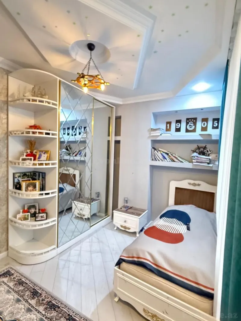 Satılır 4 otaqlı Mənzil Yeni tikili 135 m² Həzi Aslanov m. - şəkil 12
