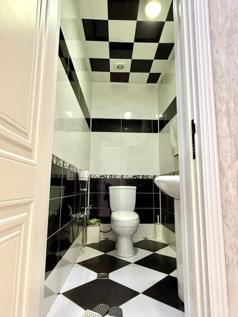 Satılır 4 otaqlı Mənzil Yeni tikili 135 m² Həzi Aslanov m. - şəkil 16