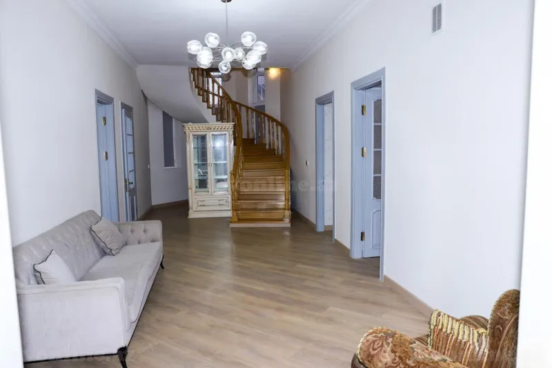 Kirayə verilir 7 otaqlı Həyət evi 250 m² Quba - şəkil 9
