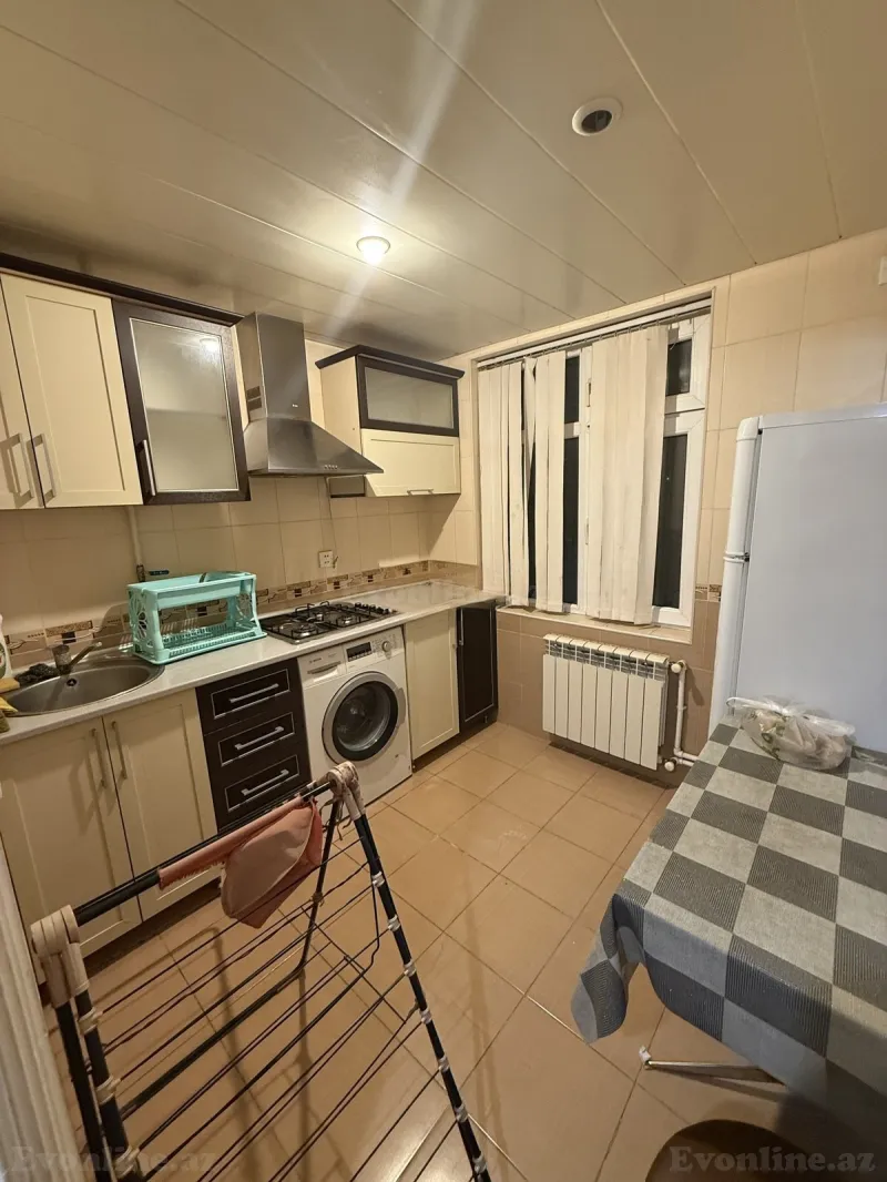 Kirayə verilir 1 otaqlı Mənzil Köhnə tikili 40 m² İnşaatçılar m. - şəkil 5