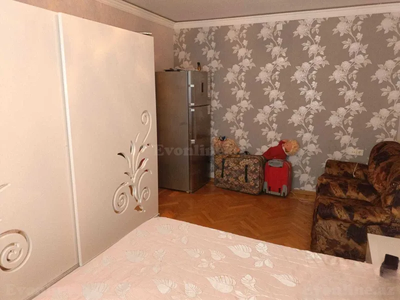Kirayə verilir 3 otaqlı Mənzil Köhnə tikili 70 m² Elmlər Akademiyası m. - şəkil 6