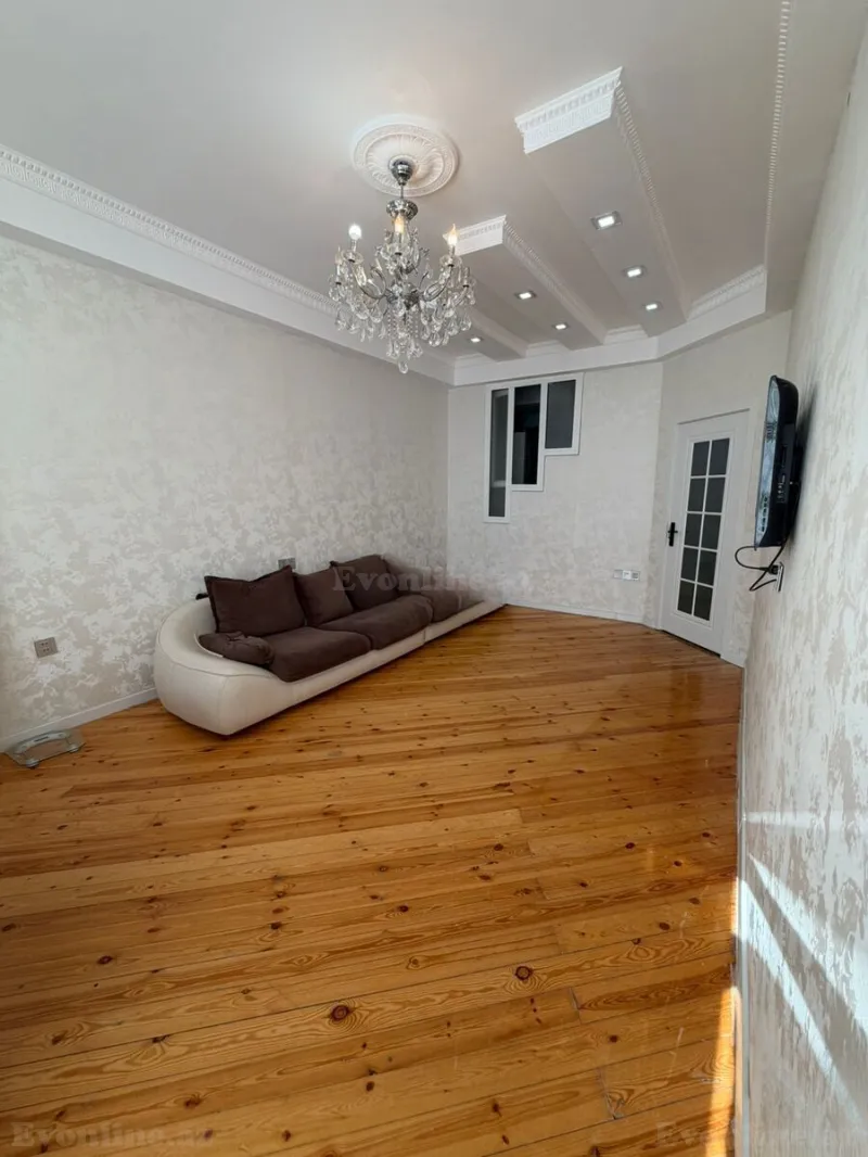3 otaqlı Mənzil 60 m² Əhmədli m. Satılır