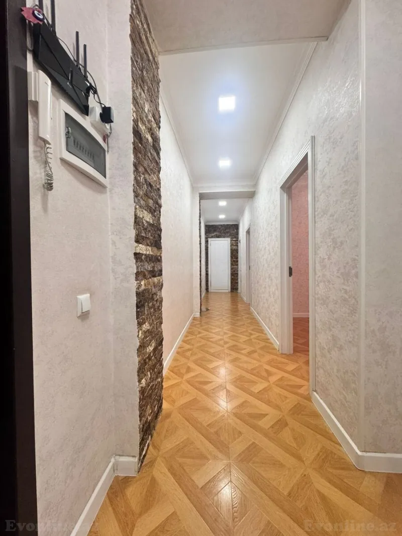 Satılır 3 otaqlı Mənzil Yeni tikili 100 m² İnşaatçılar m. - şəkil 6