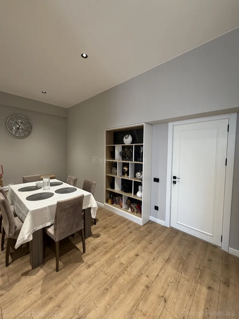 Satılır 2 otaqlı Mənzil Yeni tikili 71.5 m² Koroğlu m. - şəkil 3