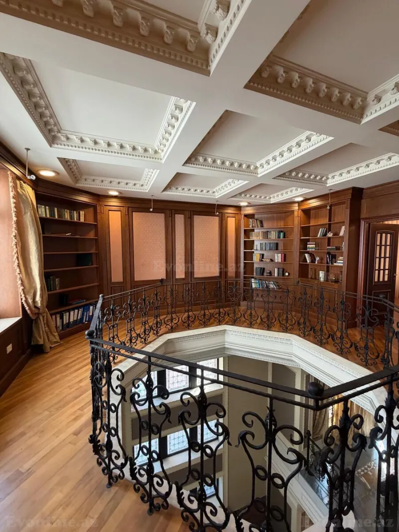 Satılır 10 otaqlı Həyət evi 1005 m² 8 Noyabr m. - şəkil 4