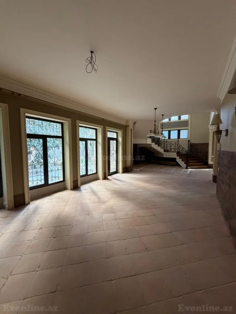 Satılır 10 otaqlı Həyət evi 1005 m² 8 Noyabr m. - şəkil 20