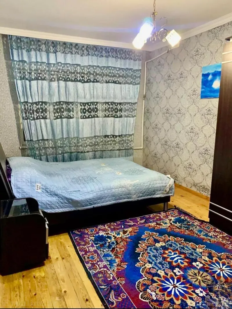 Kirayə verilir 3 otaqlı Mənzil Köhnə tikili 100 m² Yasamal r. - şəkil 2