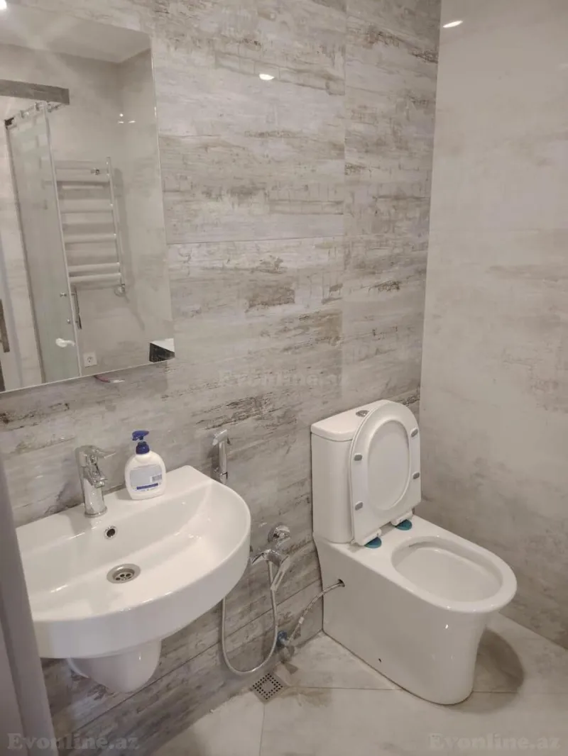 Kirayə verilir 2 otaqlı Mənzil Yeni tikili 70 m² Dərnəgül m. - şəkil 16