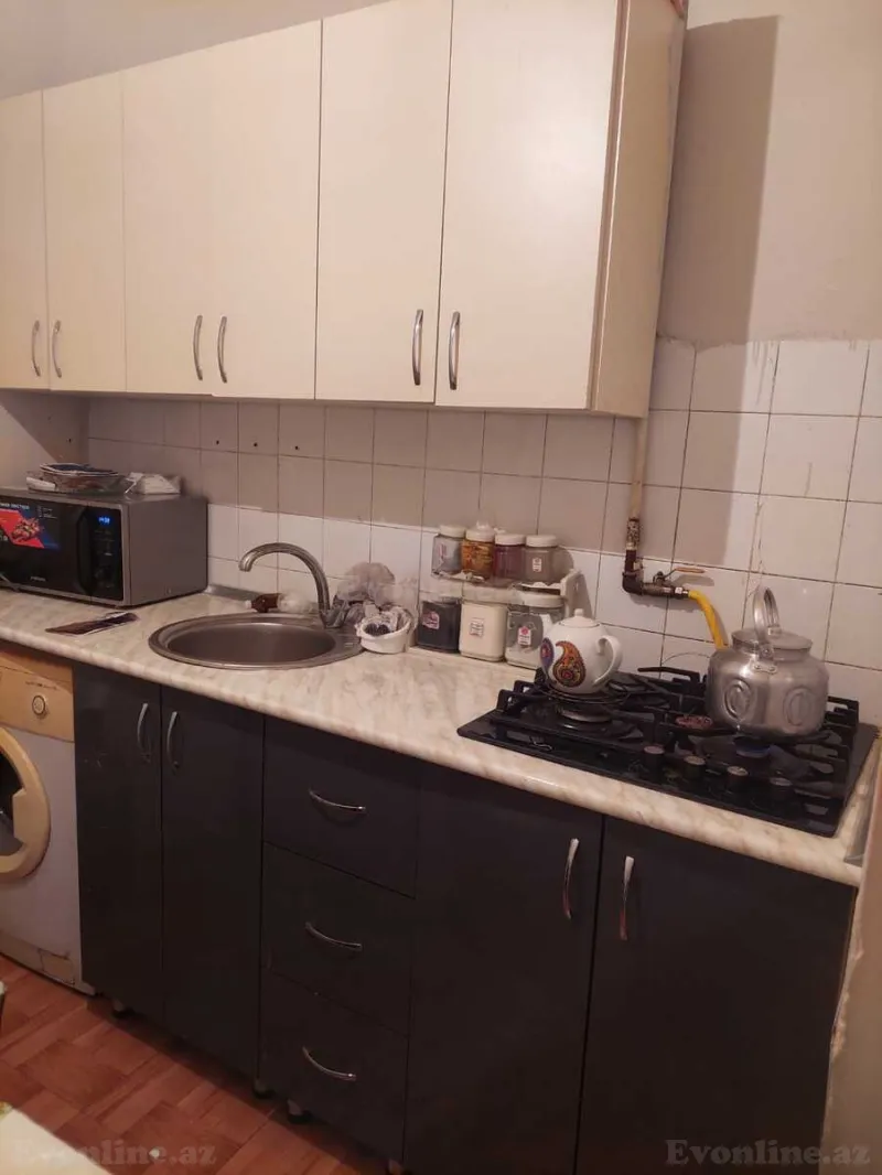 Satılır 2 otaqlı Mənzil Köhnə tikili 30 m² Səbail r. - şəkil 4