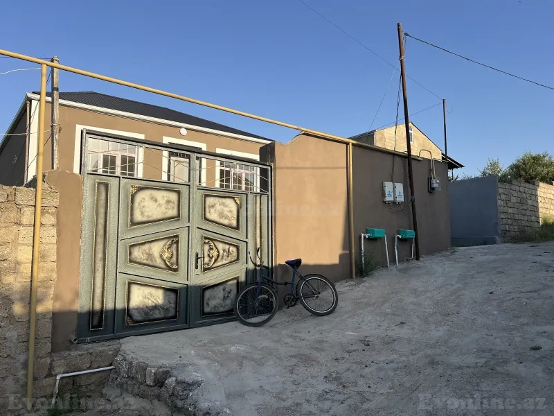 3 otaqlı Həyət evi 72 m² Ramana Satılır