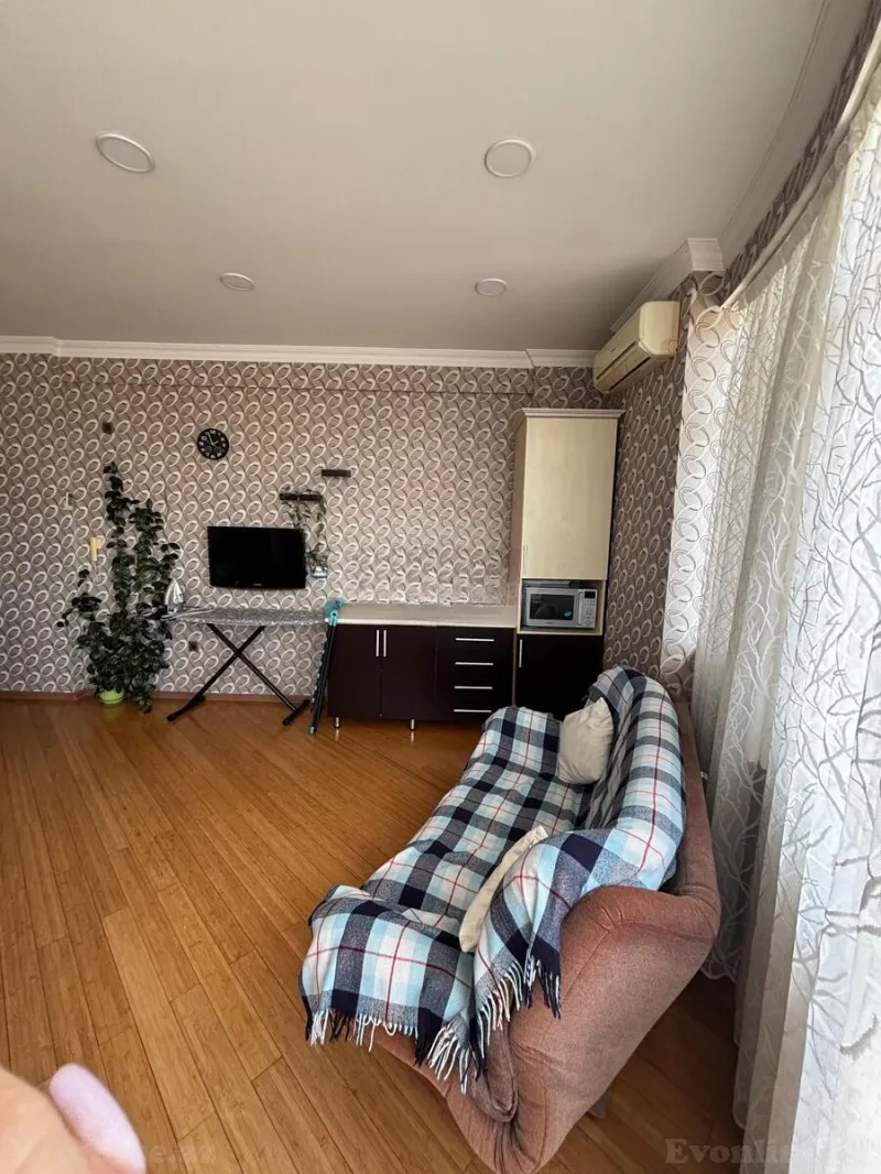 Satılır 3 otaqlı Mənzil Yeni tikili 150 m² Memar Əcəmi m. - şəkil 9